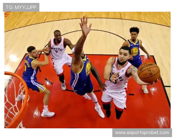 德甲裁判报告揭示科隆与汉堡比赛点球争议 VAR未介入