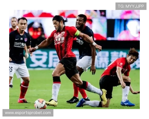 维尔茨触球过百进攻三区传球频繁，中场核心表现亮眼