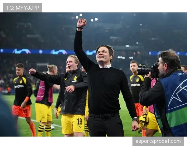 多家媒体确认，米兰主帅丰塞卡已抵达伦敦与西汉姆联进行接触